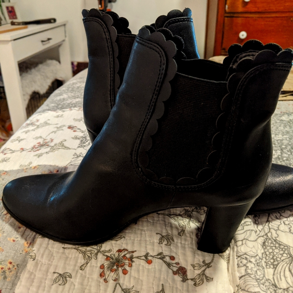 Women's boots